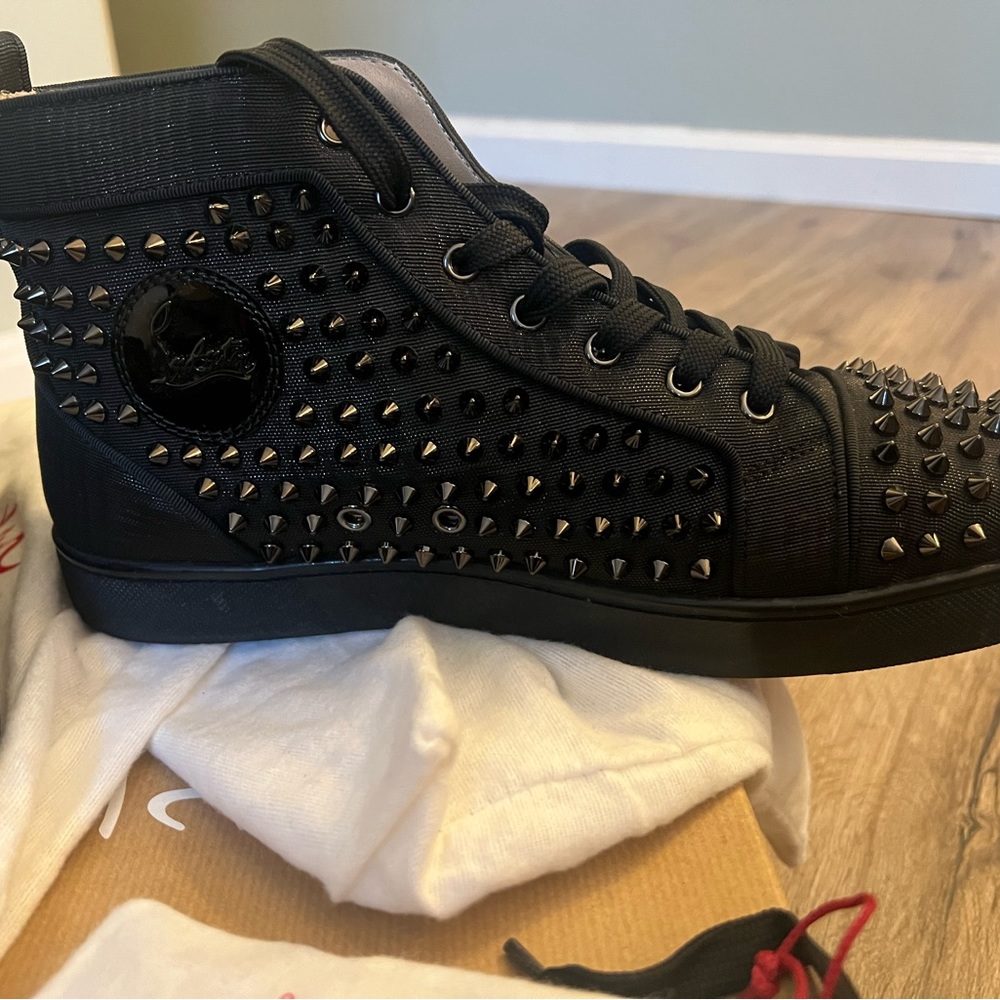 Red bottoms - Picture 12 of 16